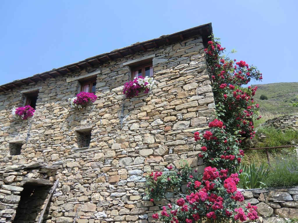 Agriturismo La Fontana Dell'Olmo Hotel Molini di Triora Exterior photo